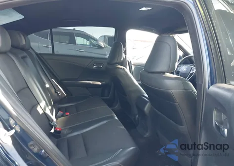 2017 Honda Accord Sport z USA, uszkodzony, nr VIN 1HGCR2F59HA172195